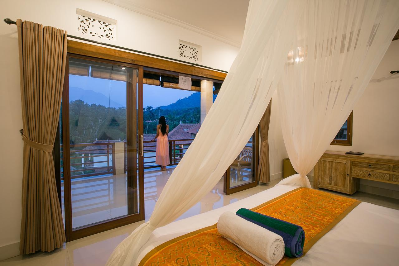 गेस्ट हाउस Alamdhari And *